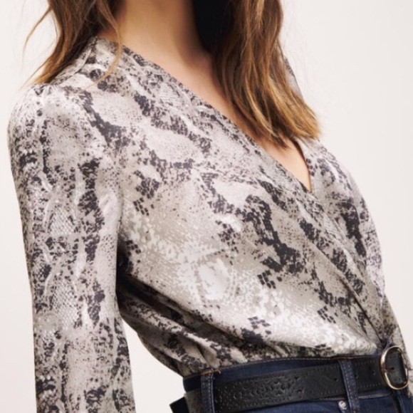 Snake print satin bodysuit - Picture 3 of 10